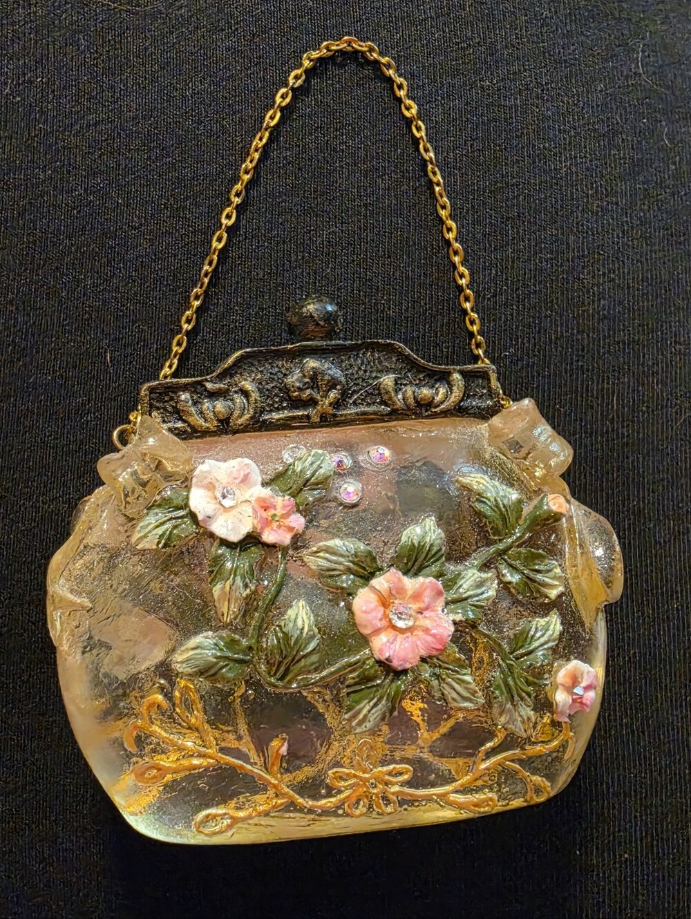 Vintage-Inspired Pink Floral Resin Evening Bag with Gold Chain